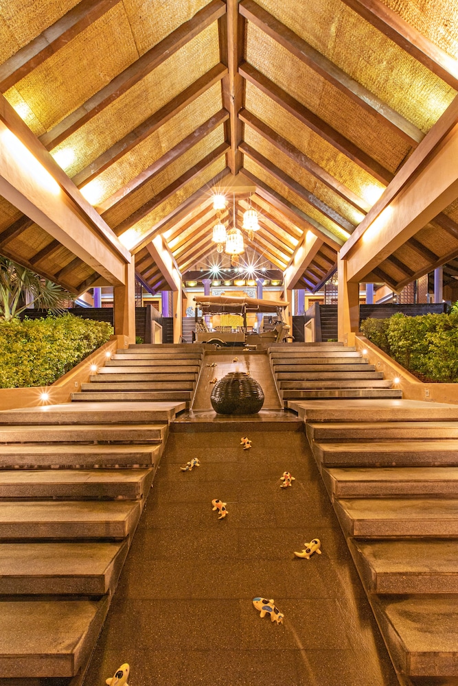 Rawai Palm Beach Resort — Hotel building in Rawai, Phuket Province