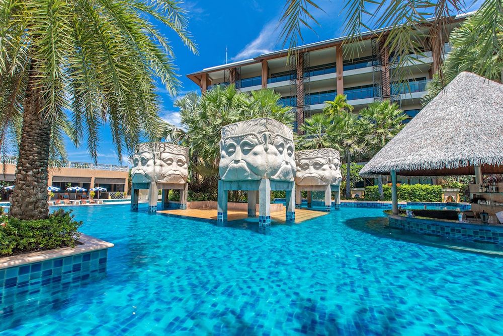 Rawai (6 dni) w Rawai Palm Beach Resort z Warszawy