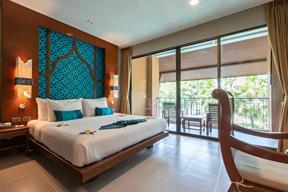Rawai Palm Beach Resort — Hotel rooms in Rawai, Phuket Province