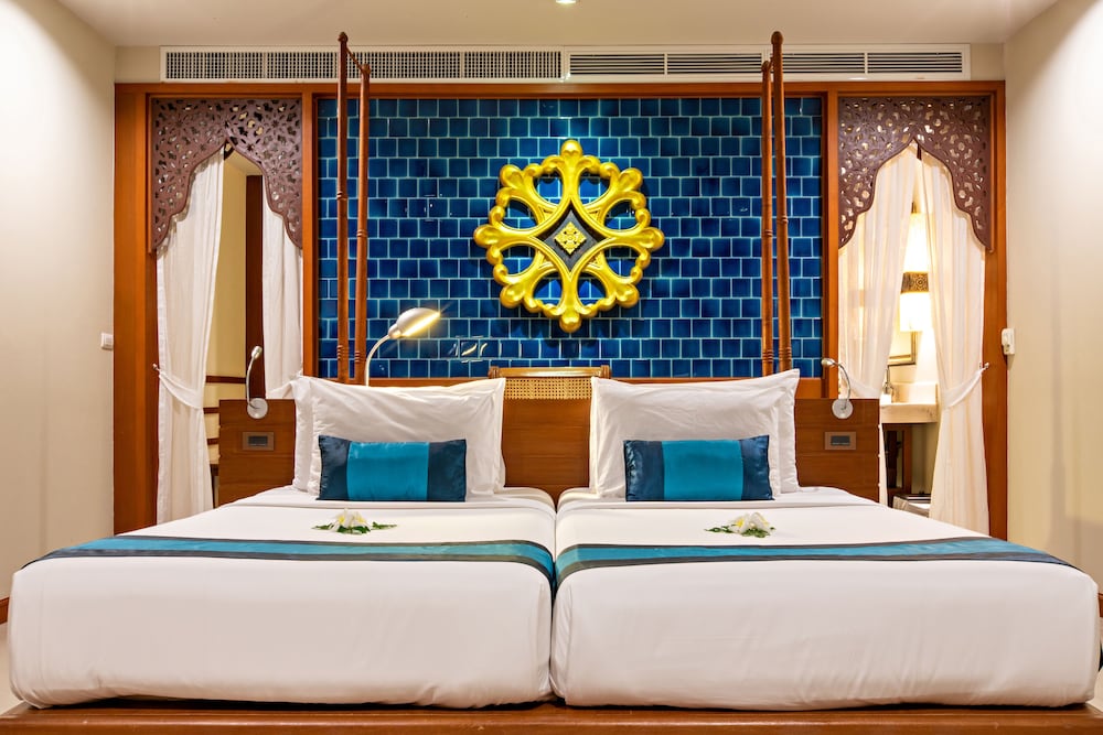 Rawai Palm Beach Resort — Hotel rooms in Rawai, Phuket Province
