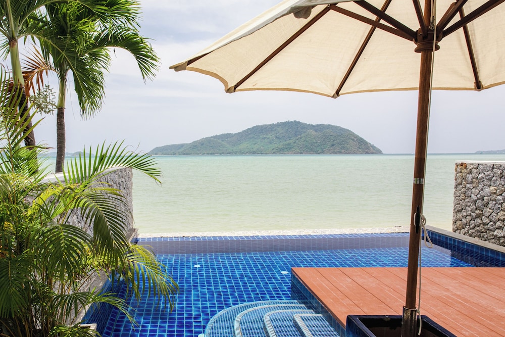 Selina Serenity Rawai Phuket — Swimming pool in Rawai, Phuket Province