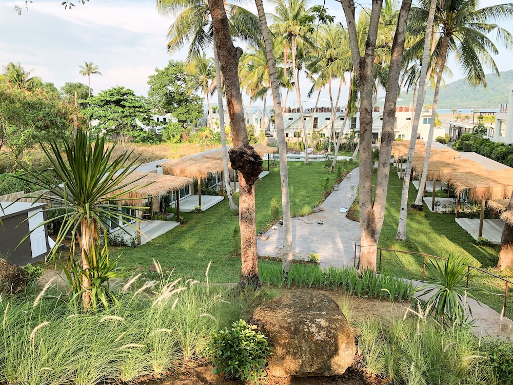 Selina Serenity Rawai Phuket — Hotel building in Rawai, Phuket Province