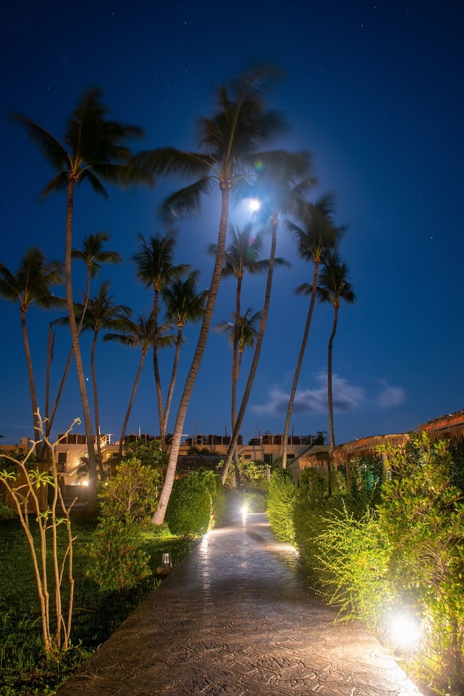 Selina Serenity Rawai Phuket — Hotel building in Rawai, Phuket Province