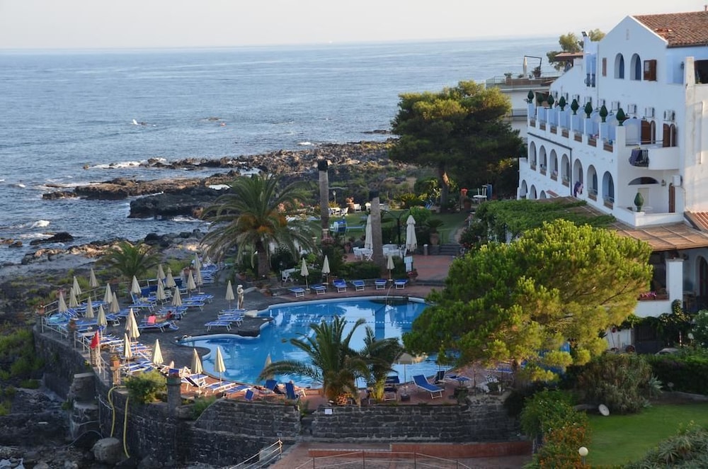 Hotel Kalos — Swimming pool in Giardini Naxos, Sicily