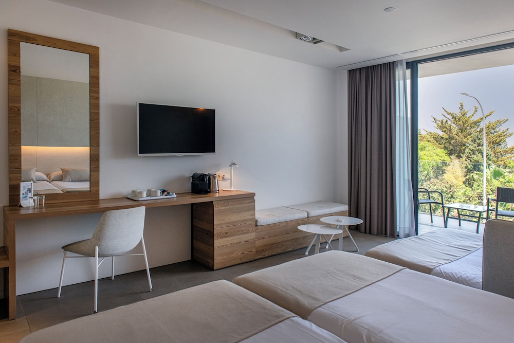 Hotel Bordoy Cosmopolitan — Hotel rooms in Playa de Palma, Balearic Islands