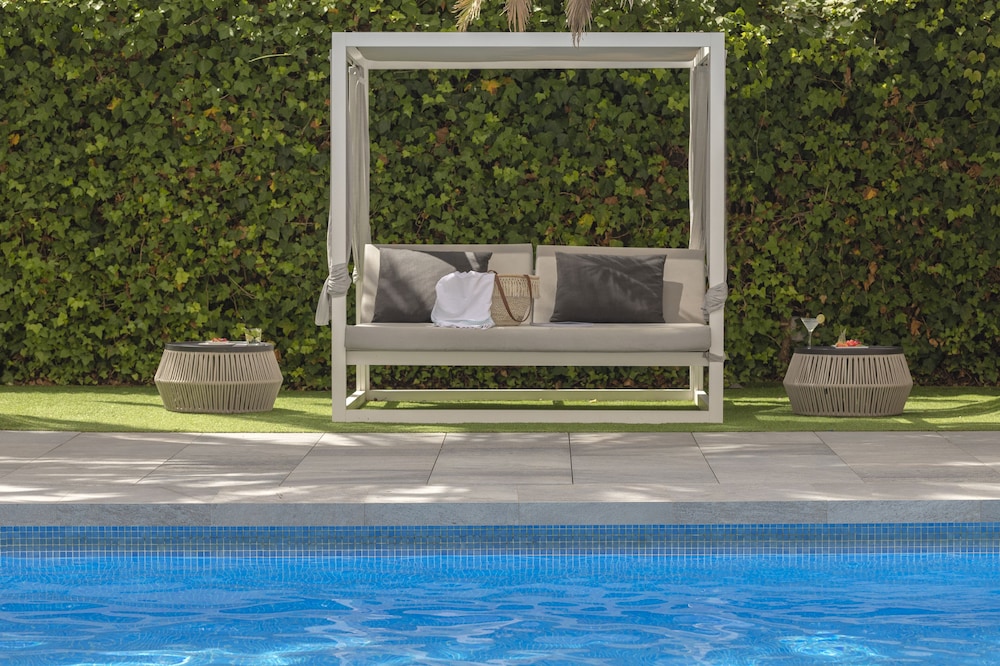 Hotel Bordoy Cosmopolitan — Swimming pool in Playa de Palma, Balearic Islands