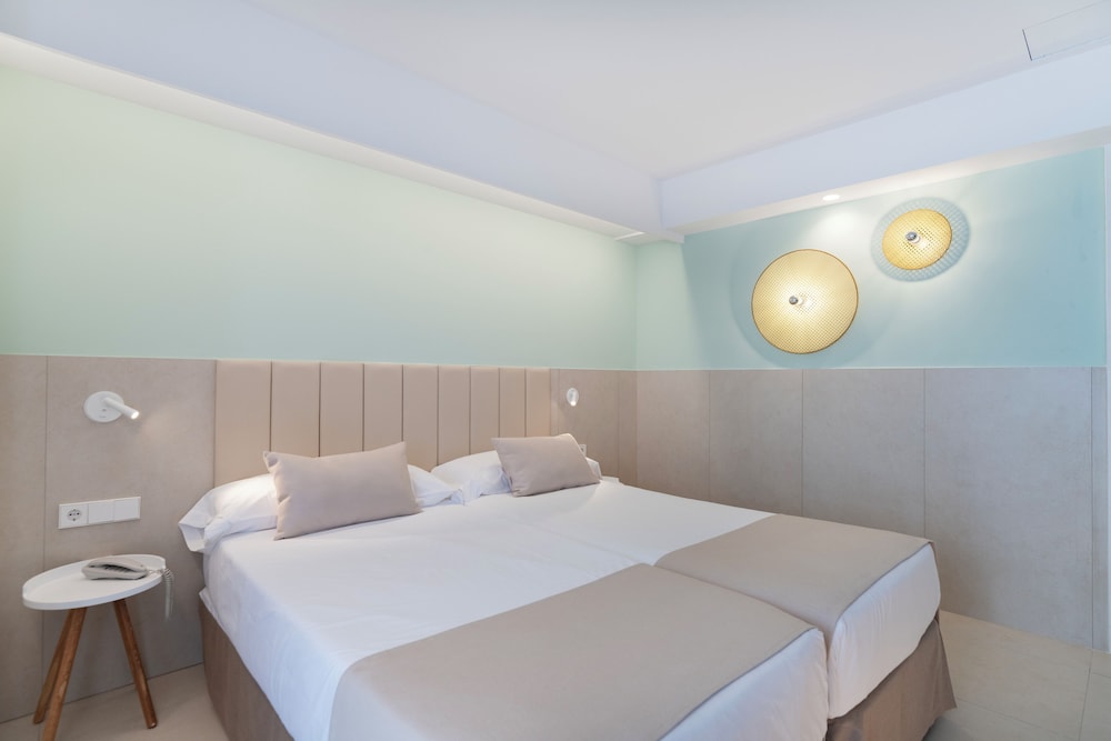 Hotel Bordoy Cosmopolitan — Hotel rooms in Playa de Palma, Balearic Islands