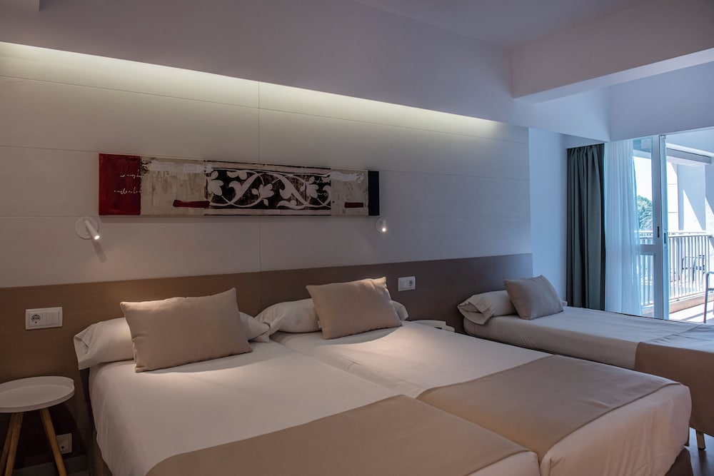 Hotel Bordoy Cosmopolitan — Hotel rooms in Playa de Palma, Balearic Islands