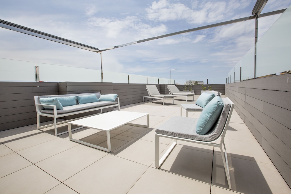 Hotel Bordoy Cosmopolitan — Hotel building in Playa de Palma, Balearic Islands