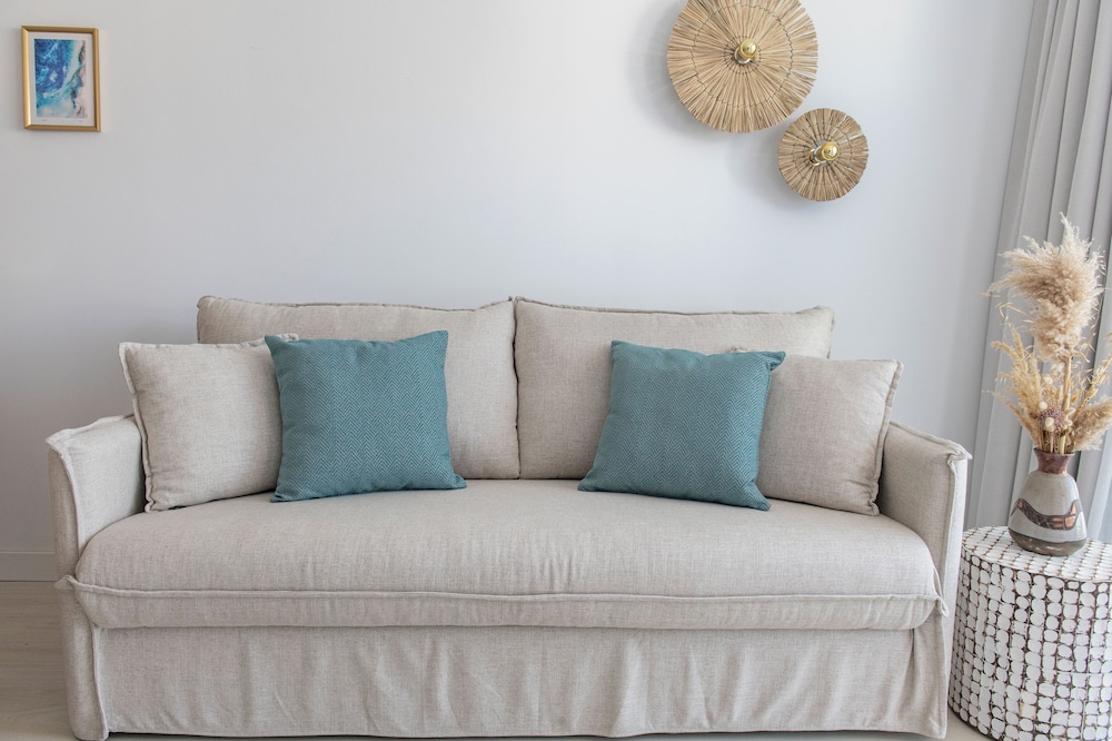 Suites ROC Portonova - Newly Renovated 2026 — Hotel rooms in Palma Nova, Balearic Islands