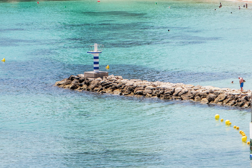 Suites ROC Portonova - Newly Renovated 2026 — Beach in Palma Nova, Balearic Islands