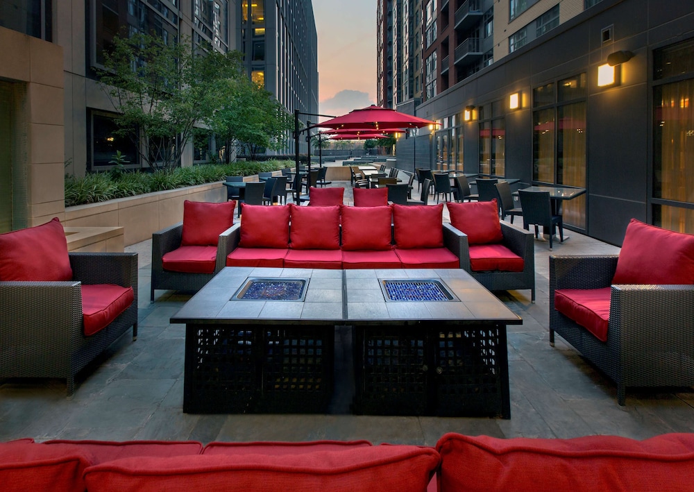 Hilton Garden Inn Washington DC/U.S. Capitol — Restaurant & bars in Washington, District of Columbia