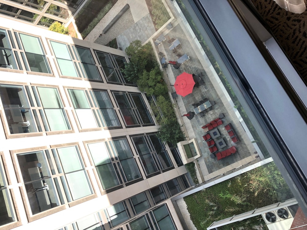 Hilton Garden Inn Washington DC/U.S. Capitol — Hotel building in Washington, District of Columbia