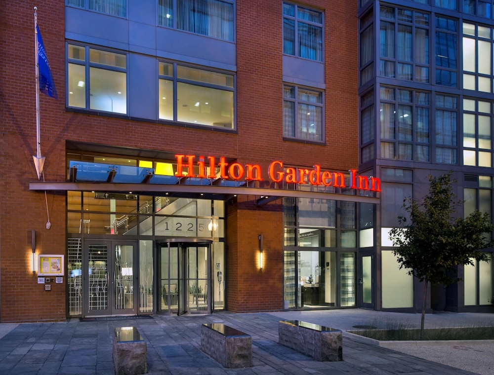 Hilton Garden Inn Washington DC/U.S. Capitol — Hotel building in Washington, District of Columbia
