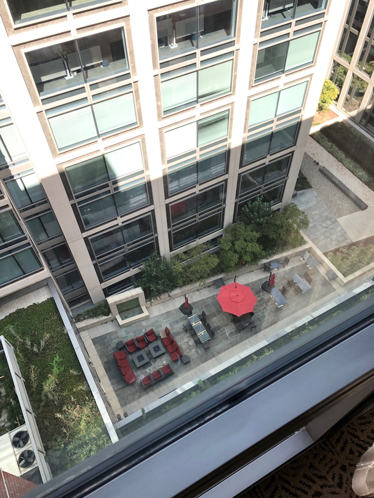 Hilton Garden Inn Washington DC/U.S. Capitol — Hotel building in Washington, District of Columbia