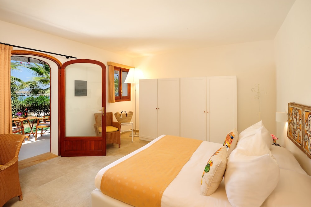Le Calette Bay — Hotel rooms in Cefalù, Sicily