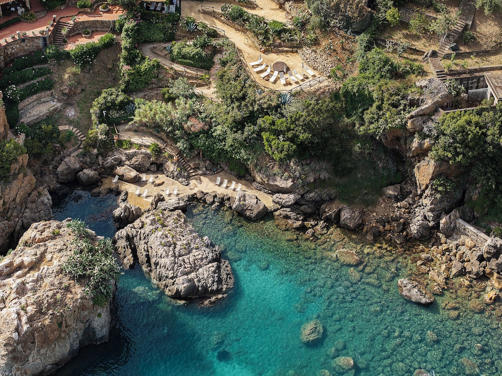 Le Calette Bay — Beach in Cefalù, Sicily