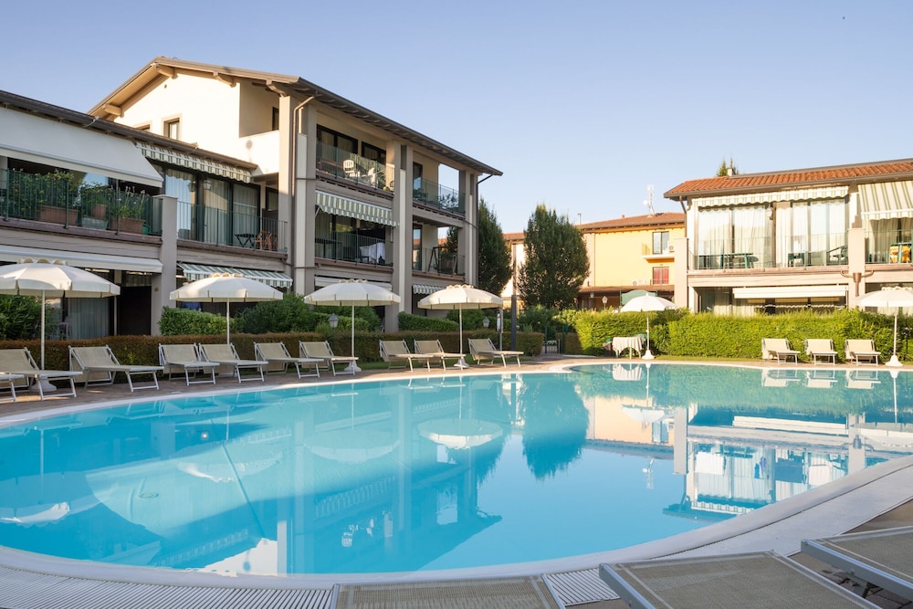Le Terrazze Sul Lago Residence & Hotel — Swimming pool in Padenghe sul Garda, Lombardy