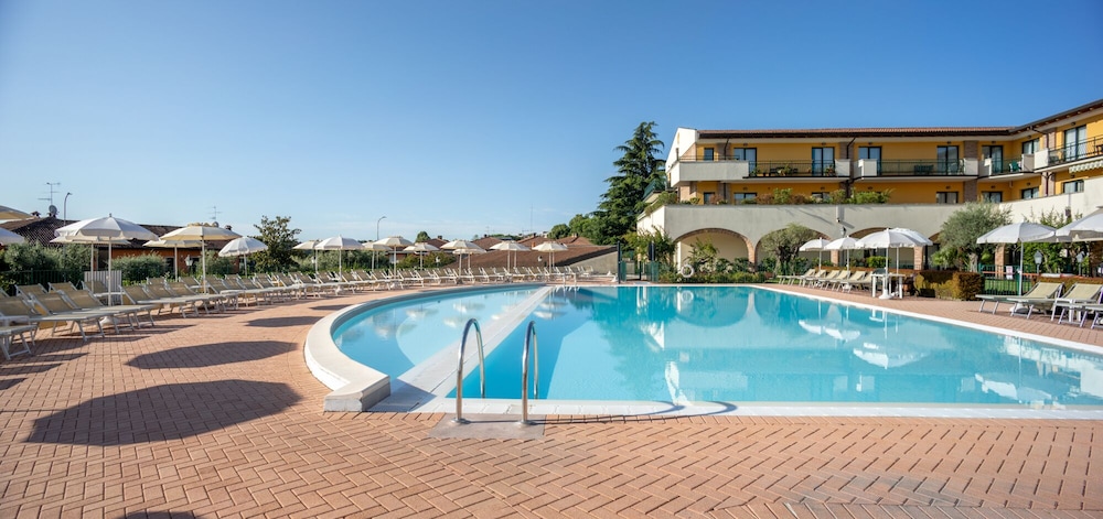 Le Terrazze Sul Lago Residence & Hotel — Swimming pool in Padenghe sul Garda, Lombardy