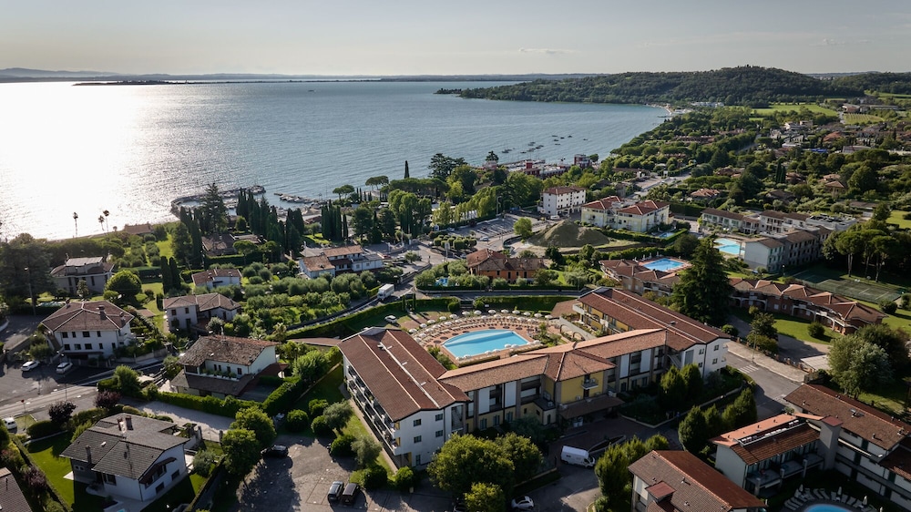 Le Terrazze Sul Lago Residence & Hotel — Swimming pool in Padenghe sul Garda, Lombardy
