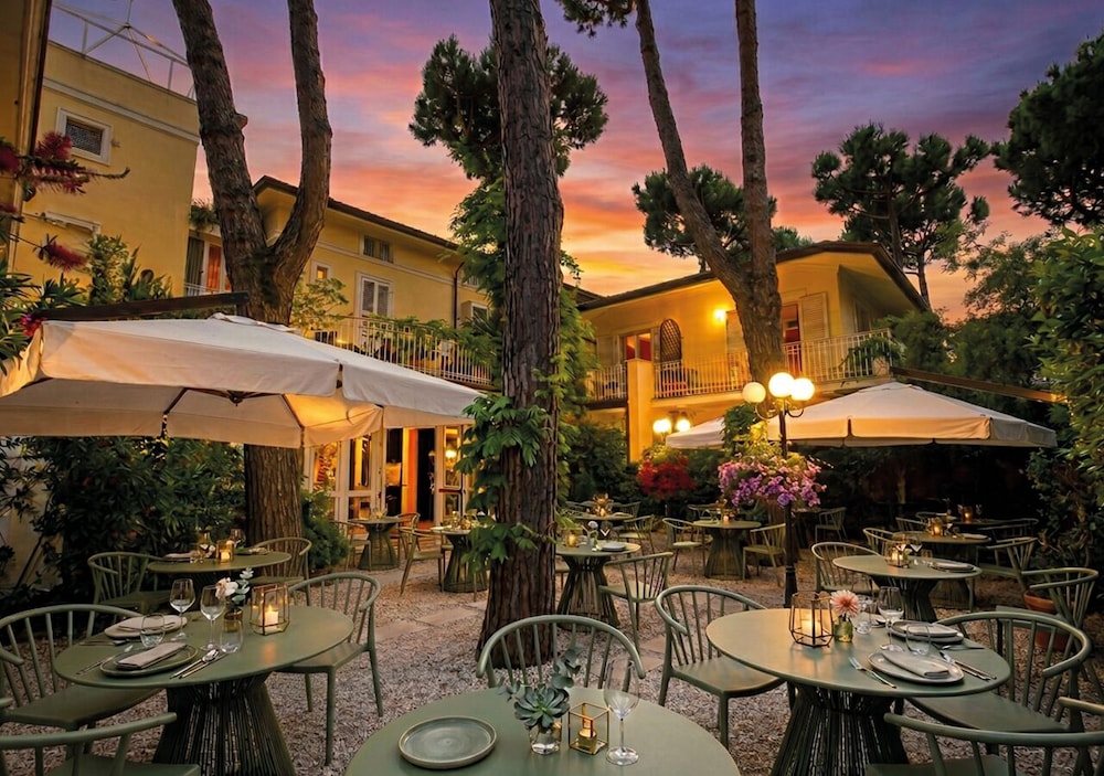 JR Resort Logos Forte dei Marmi - zdjęcie 5