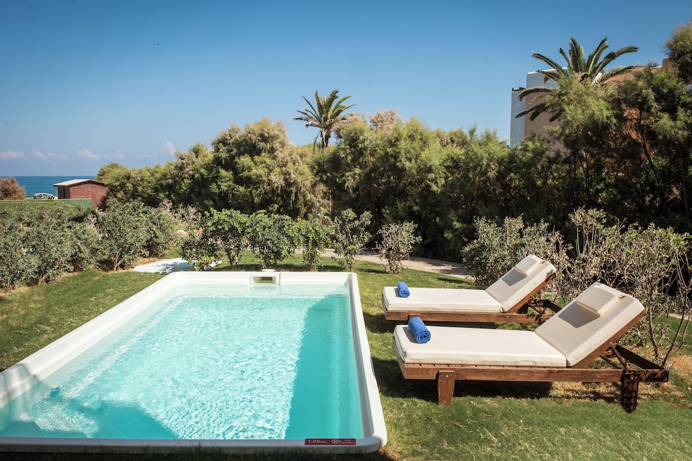 Bella Beach - All Inclusive — Swimming pool in Hersonissos