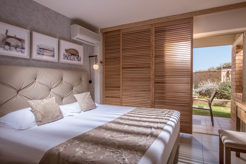 Bella Beach - All Inclusive — Hotel rooms in Hersonissos