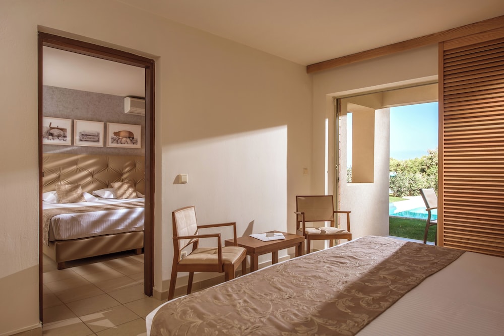 Bella Beach - All Inclusive — Hotel rooms in Hersonissos