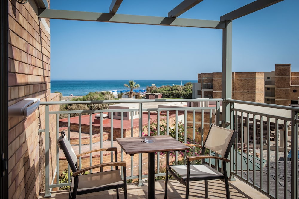 Bella Beach - All Inclusive — Hotel rooms in Hersonissos