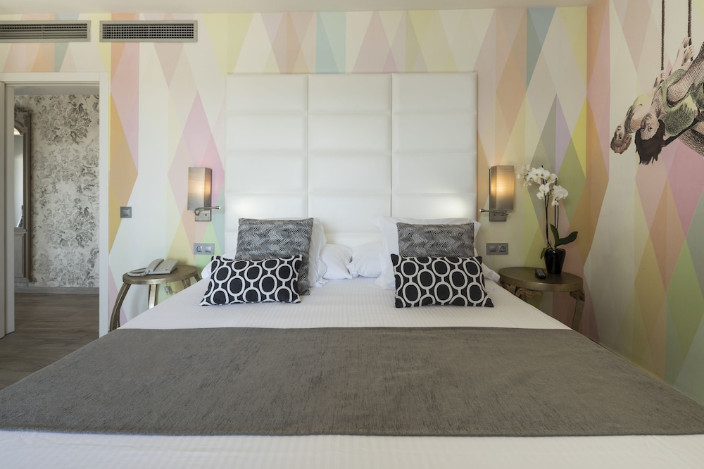 Ibiza Corso Hotel — Hotel rooms in Ibiza Town, Balearic Islands