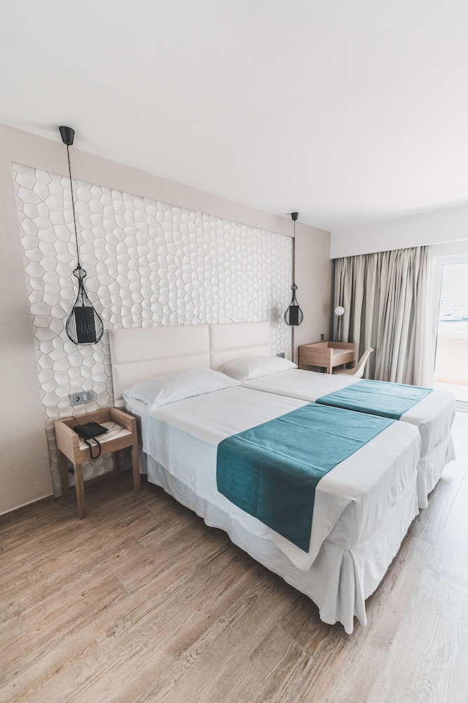 Ibiza Corso Hotel — Hotel rooms in Ibiza Town, Balearic Islands