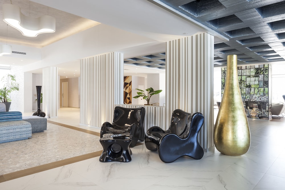 Ibiza Corso Hotel — Hotel building in Ibiza Town, Balearic Islands