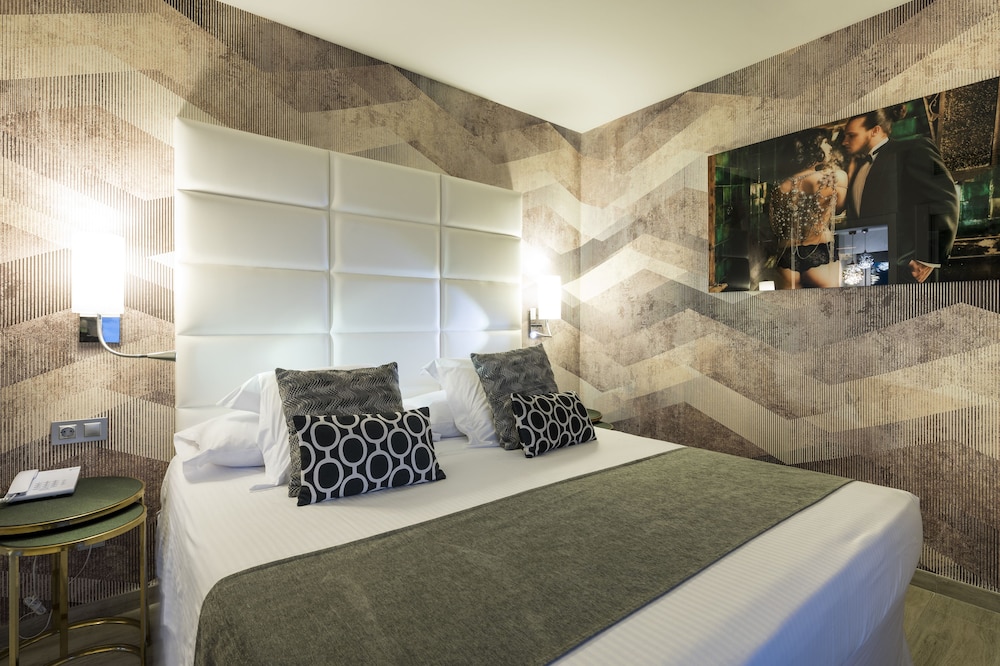Ibiza Corso Hotel — Hotel rooms in Ibiza Town, Balearic Islands