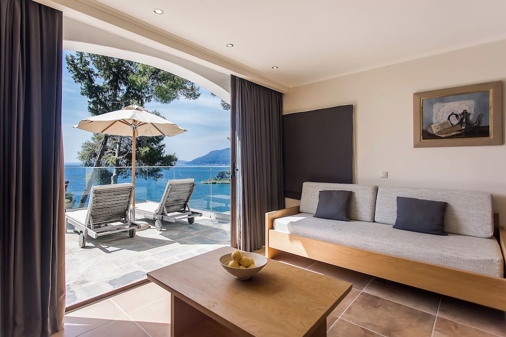 Corfu Holiday Palace Hotel — Hotel rooms in Corfu Town, Ionian Islands