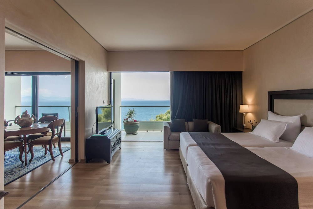 Corfu Holiday Palace Hotel — Hotel rooms in Corfu Town, Ionian Islands