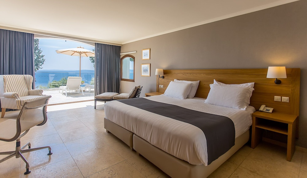 Corfu Holiday Palace Hotel — Hotel rooms in Corfu Town, Ionian Islands