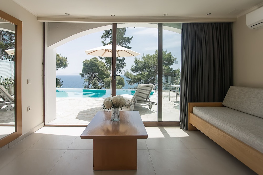 Corfu Holiday Palace Hotel — Hotel rooms in Corfu Town, Ionian Islands