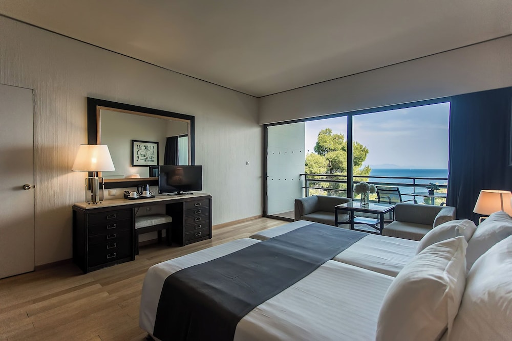 Corfu Holiday Palace Hotel — Hotel rooms in Corfu Town, Ionian Islands
