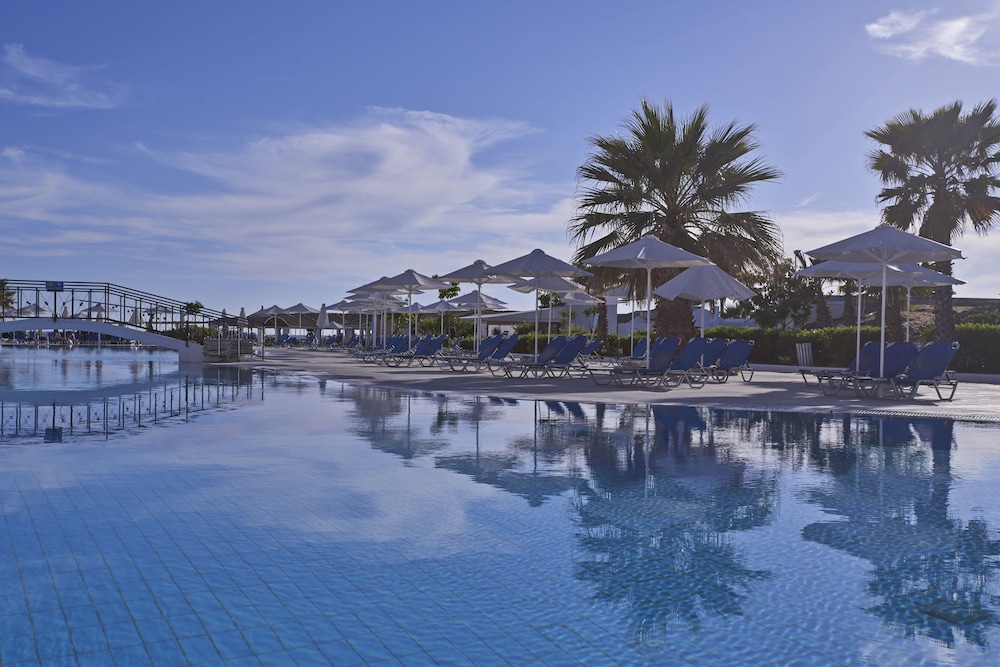 Sandy Beach Resort by Rizos Resorts - All inclusive — Swimming pool in Lefkimmi (Corfu), Ionian Islands