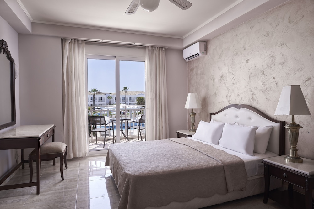 Sandy Beach Resort by Rizos Resorts - All inclusive — Hotel rooms in Lefkimmi (Corfu), Ionian Islands