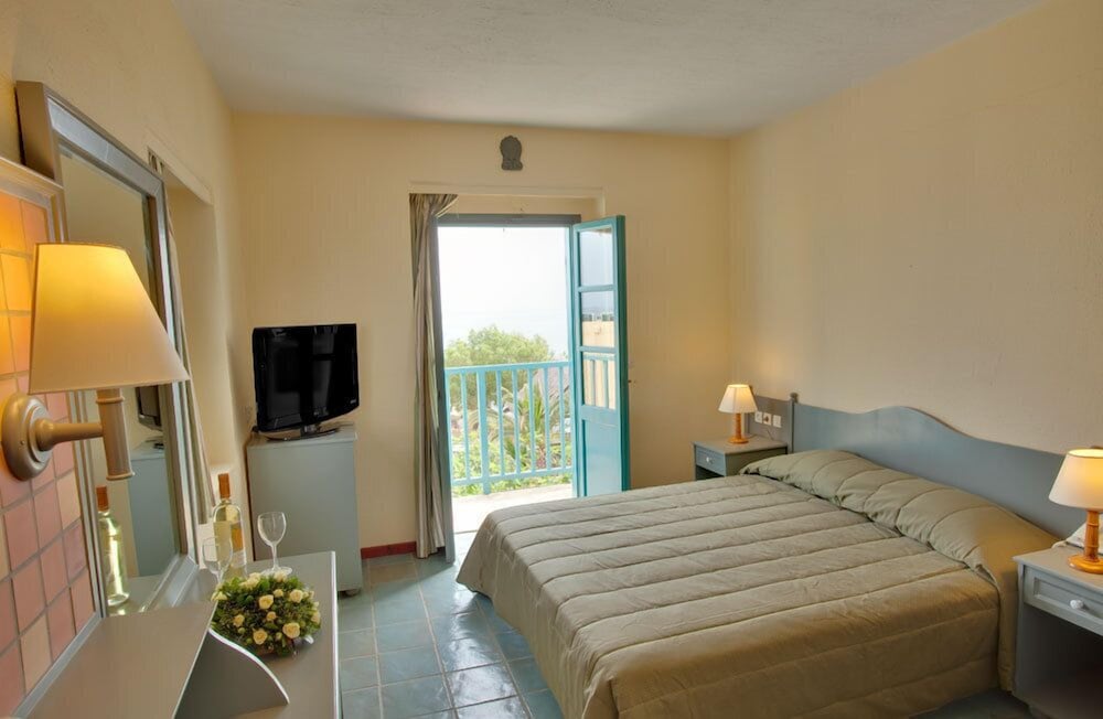 Silva Beach Hotel — Hotel rooms in Hersonissos
