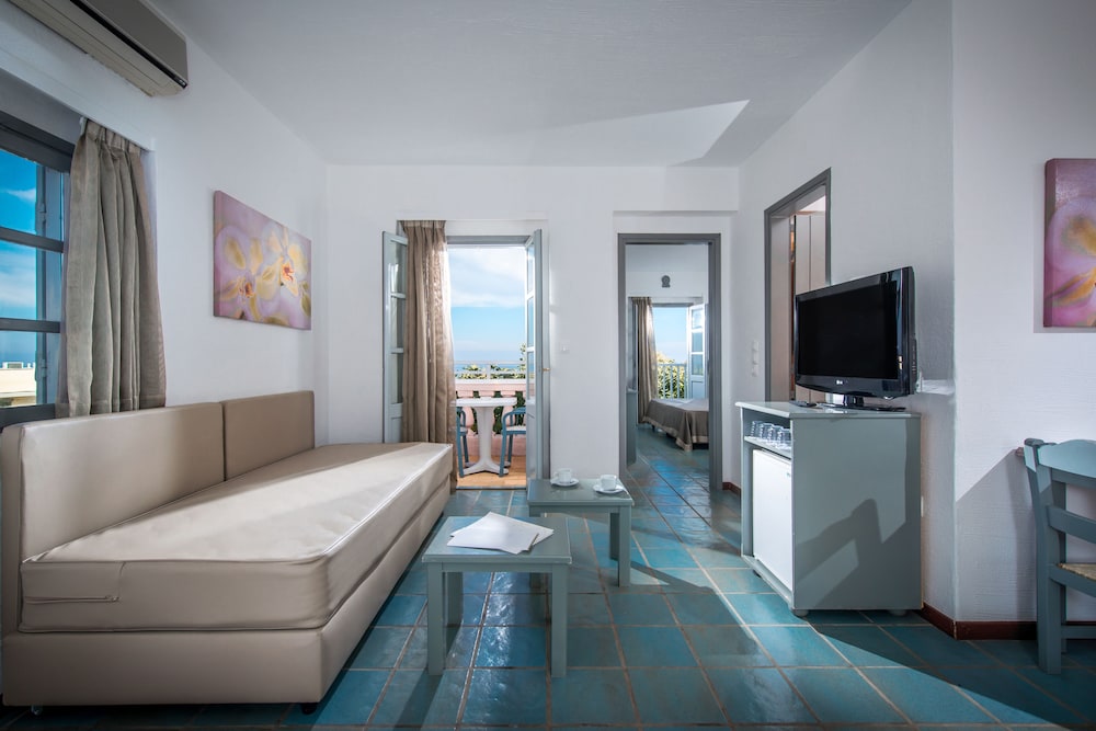 Silva Beach Hotel — Hotel rooms in Hersonissos