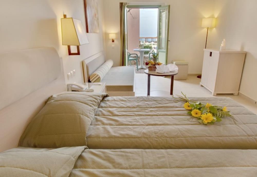 Silva Beach Hotel — Hotel rooms in Hersonissos