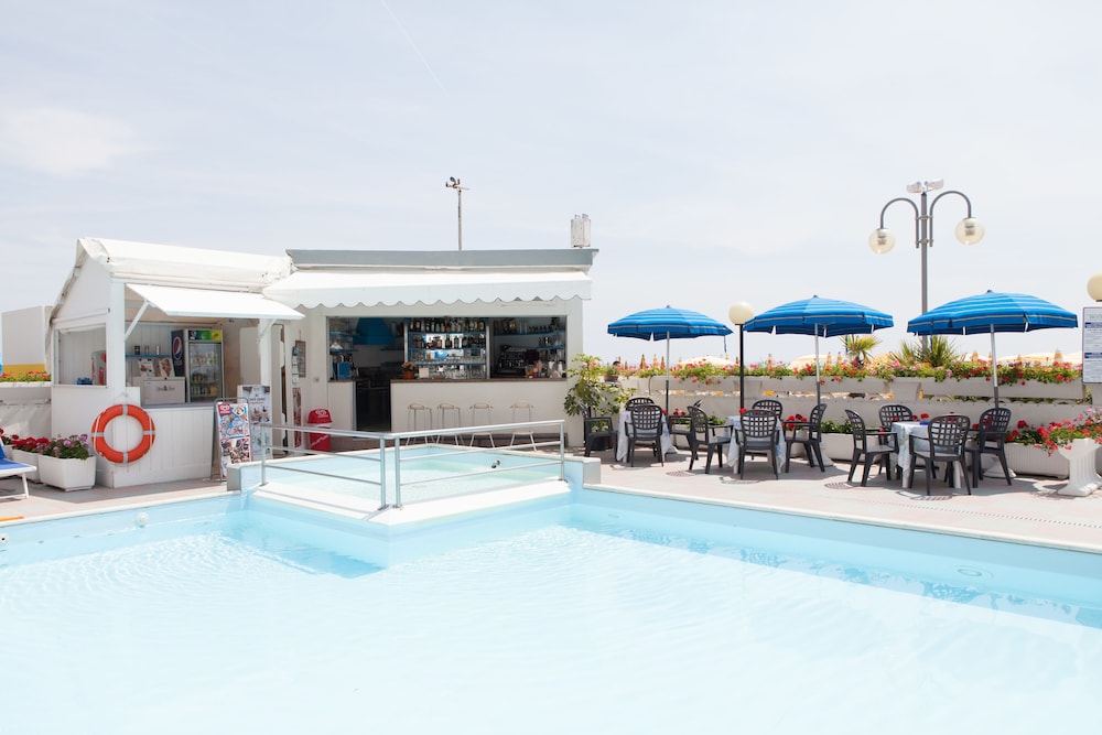 Hotel Marina — Swimming pool in Jesolo, Veneto