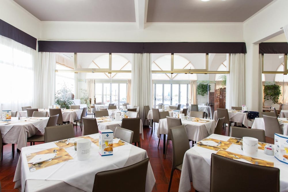 Hotel Marina — Restaurant & bars in Jesolo, Veneto