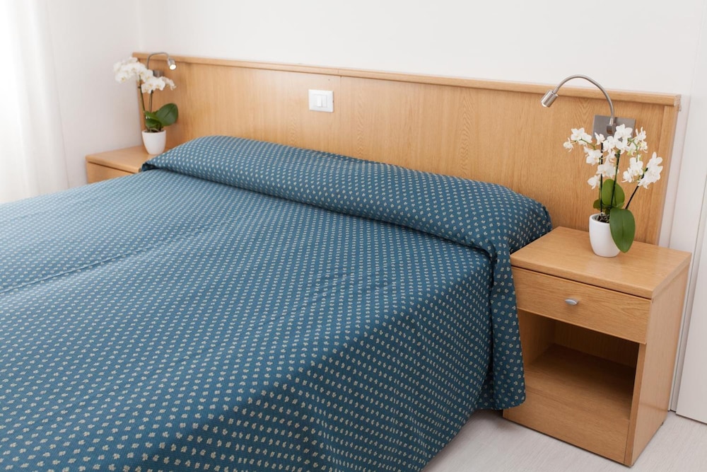 Hotel Marina — Hotel rooms in Jesolo, Veneto