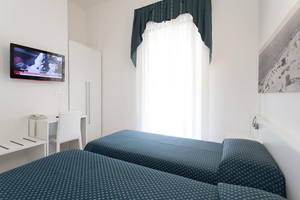 Hotel Marina — Hotel rooms in Jesolo, Veneto