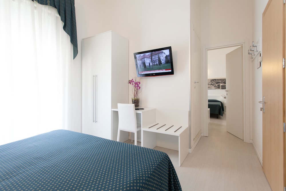 Hotel Marina — Hotel rooms in Jesolo, Veneto