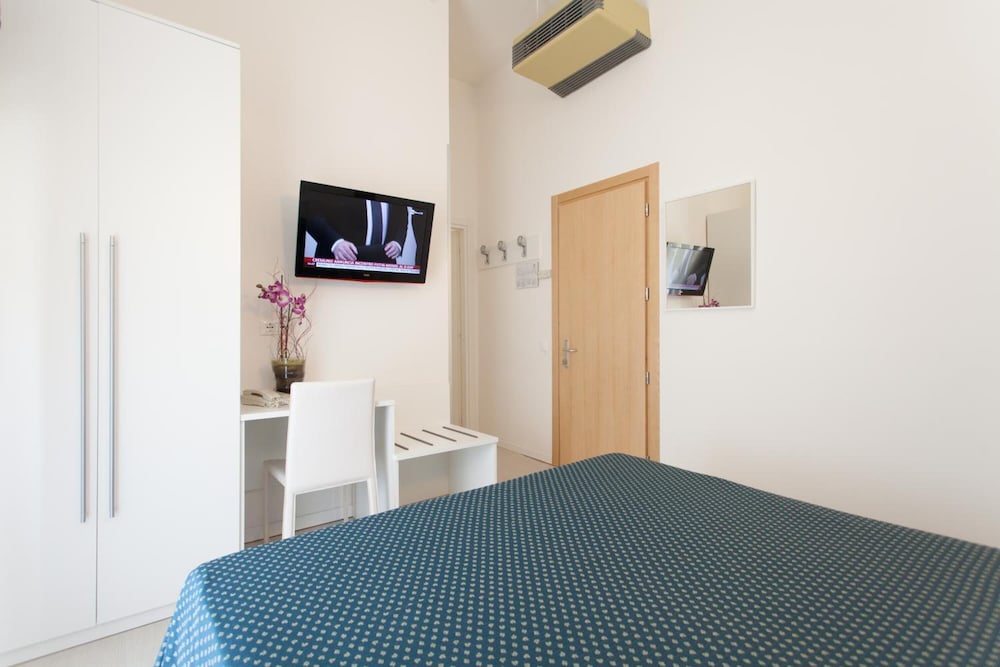 Hotel Marina — Hotel rooms in Jesolo, Veneto