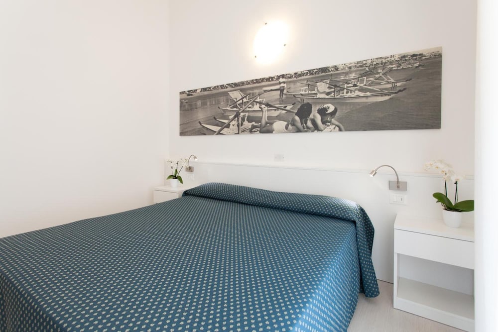 Hotel Marina — Hotel rooms in Jesolo, Veneto